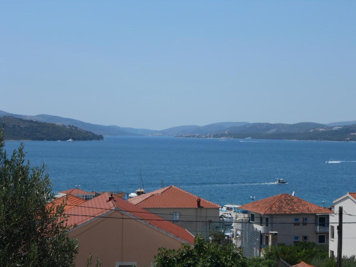 Apartments With A Parking Space Okrug Gornji, Ciovo - 13859 Τρογκίρ Εξωτερικό φωτογραφία