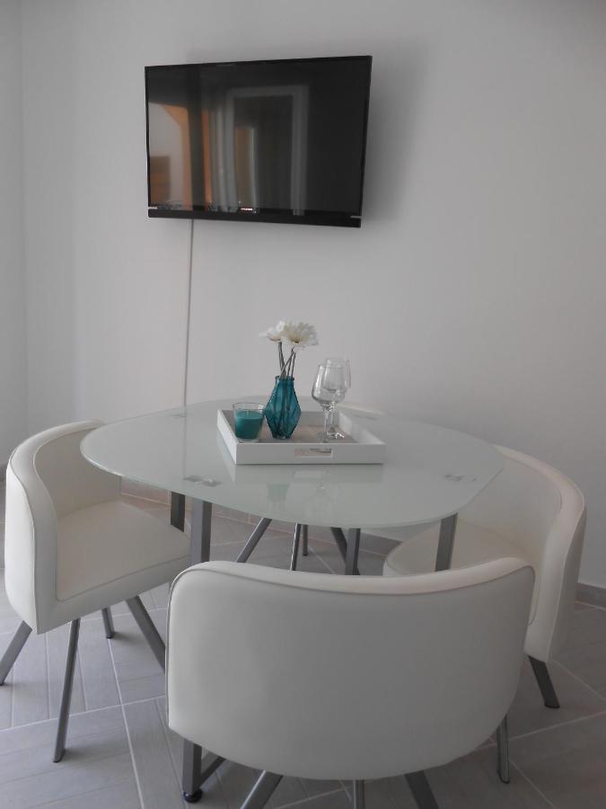 Apartments With A Parking Space Okrug Gornji, Ciovo - 13859 Τρογκίρ Εξωτερικό φωτογραφία