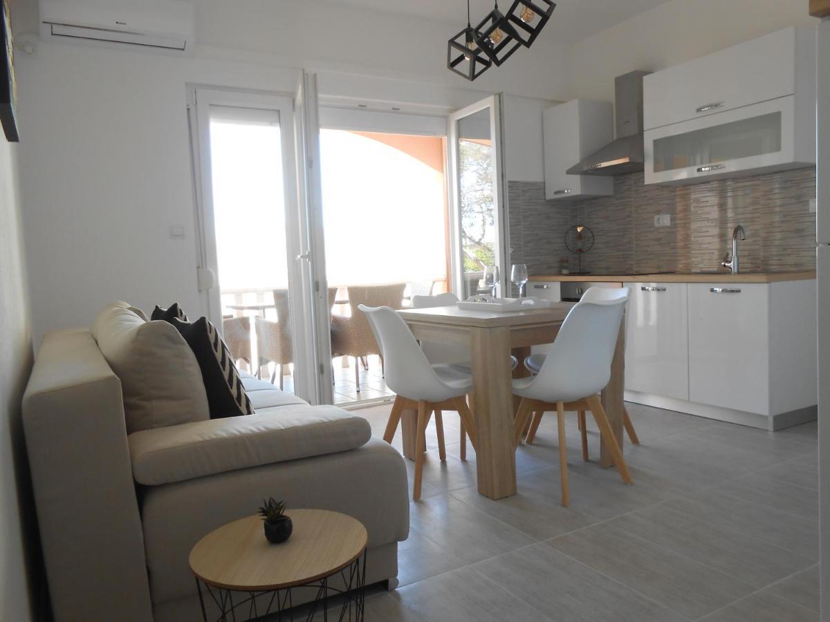 Apartments With A Parking Space Okrug Gornji, Ciovo - 13859 Τρογκίρ Εξωτερικό φωτογραφία