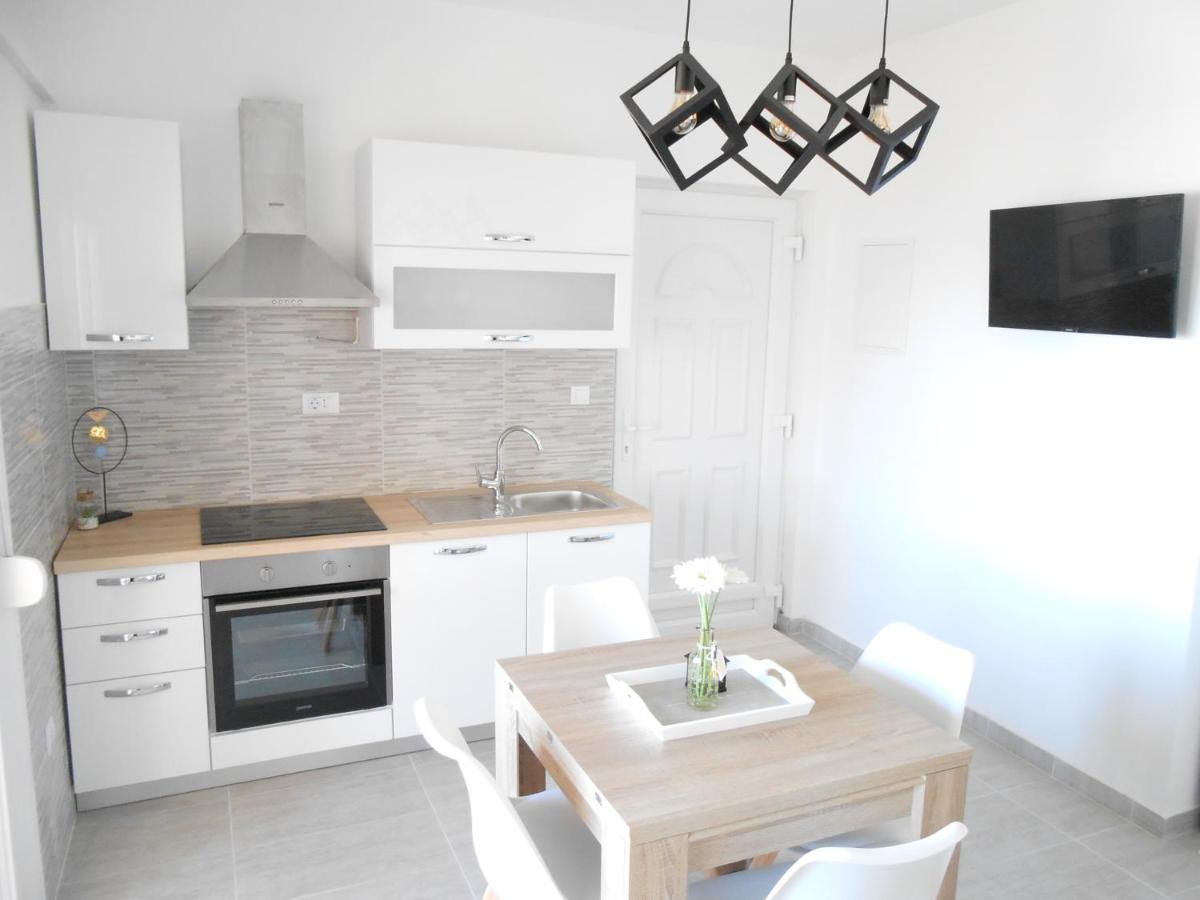 Apartments With A Parking Space Okrug Gornji, Ciovo - 13859 Τρογκίρ Εξωτερικό φωτογραφία